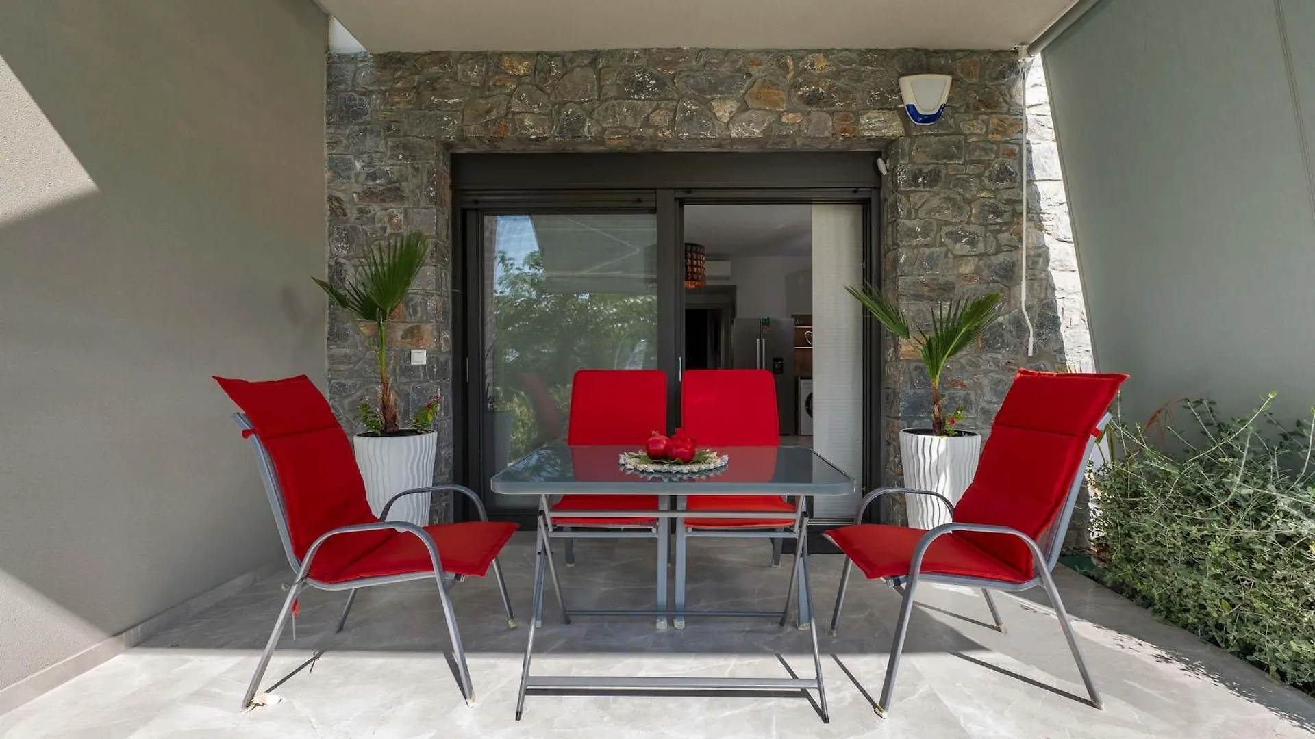 Luxury Olea Valley Apartment - Nikiti Poolside Gem