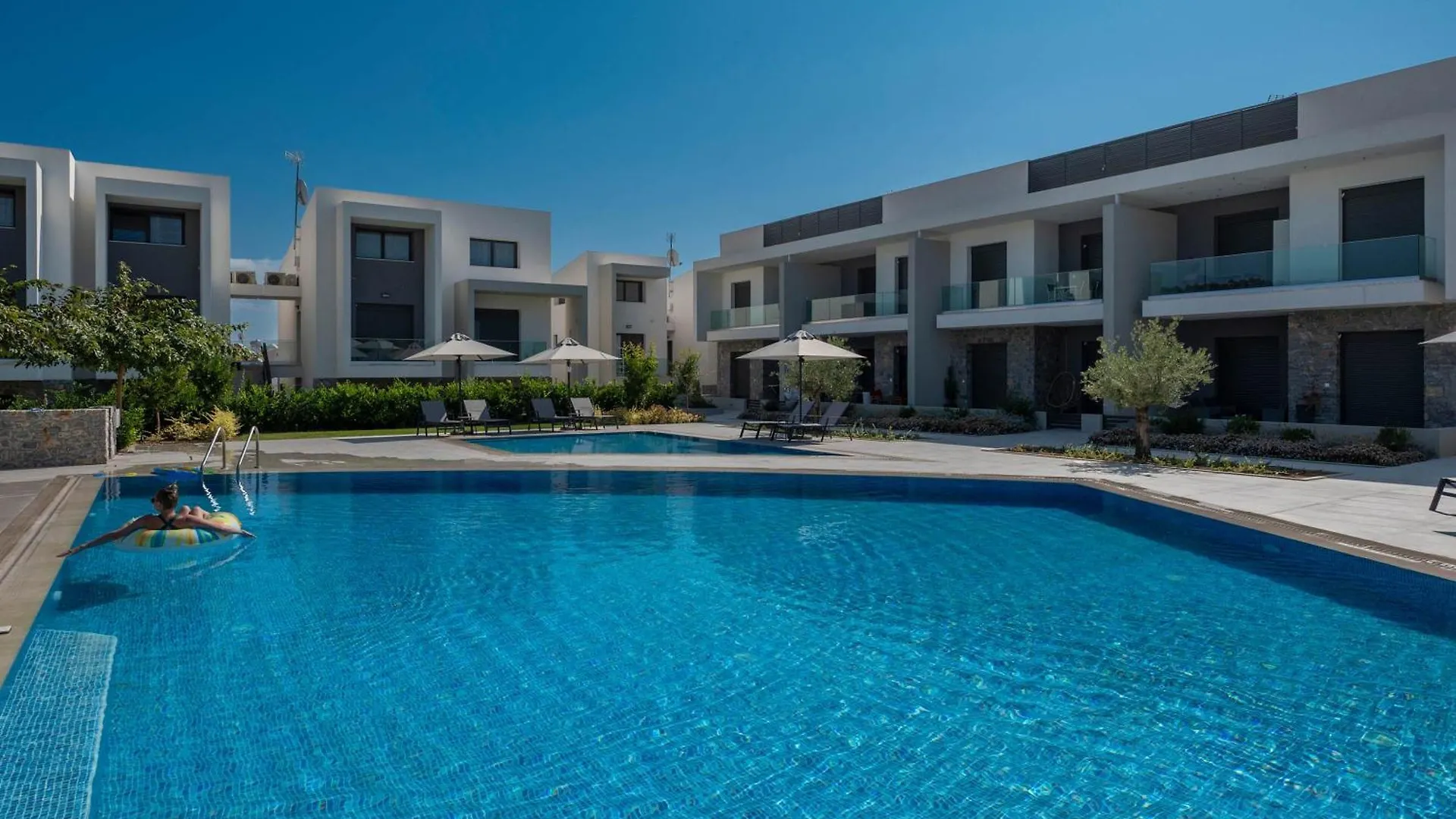 Luxury Olea Valley Apartment - Nikiti Poolside Gem 0*, Nikiti (Sithonia) Greece